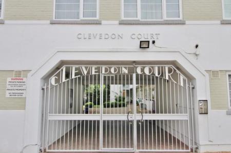 1 bedroom Flat to let in Clive Road, West Dulwich, London, SE21