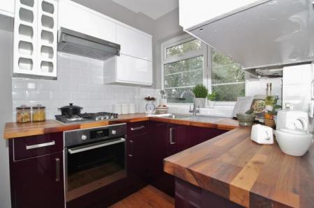 1 bedroom Flat to let in Clive Road, West Dulwich, London, SE21