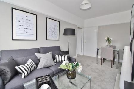 1 bedroom Flat to let in Clive Road, West Dulwich, London, SE21