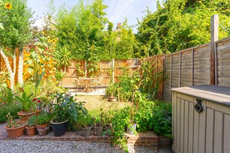1 bedroom Flat for sale in St Julian's Farm Road, West Norwood, London, SE27