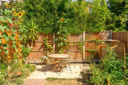 1 bedroom Flat for sale in St Julian's Farm Road, West Norwood, London, SE27