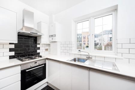 1 bedroom Flat to let in Lansdowne Hill, West Norwood, London, SE27