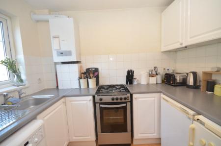 2 bedroom Terraced House to let in St Benets Close, London, SW17