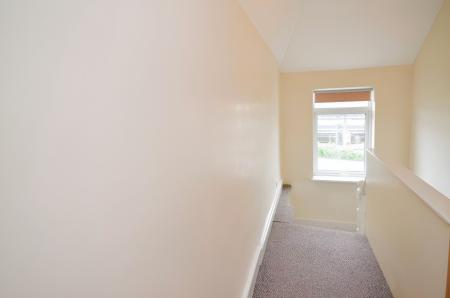 3 bedroom Maisonette to let in Sternhold Avenue, Streatham Hill, London, SW2