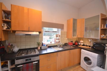 2 bedroom Flat to let in Dulwich Road, Brixton, London, SE24