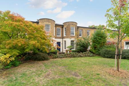 1 bedroom Flat to let in Elderwood Place, West Norwood, London, SE27