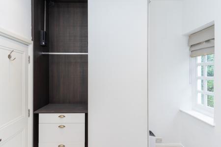 1 bedroom Flat to let in Elderwood Place, West Norwood, London, SE27