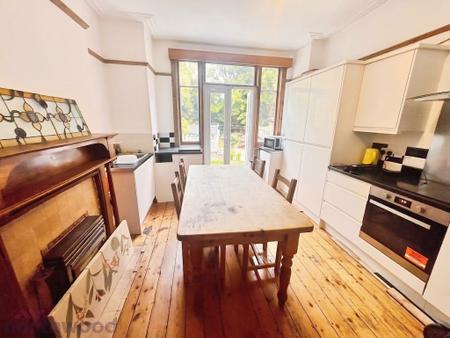 1 bedroom House of Multiple Occupation to let in Croxted Rd, Herne Hill, London, SE21