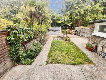 1 bedroom House of Multiple Occupation to let in Croxted Rd, Herne Hill, London, SE21