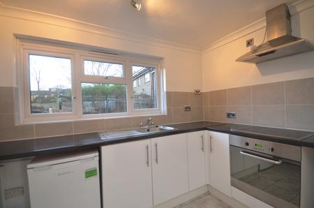 1 bedroom Flat to let in Hermitage Road, Crystal Palace, London, SE19