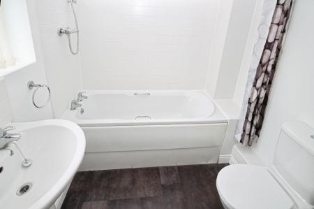 2 bedroom Coach House for sale in Connemara Close, Westbury, BA13