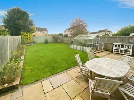 4 bedroom Semi-detached house for sale in Ashley Place, Warminster, BA12