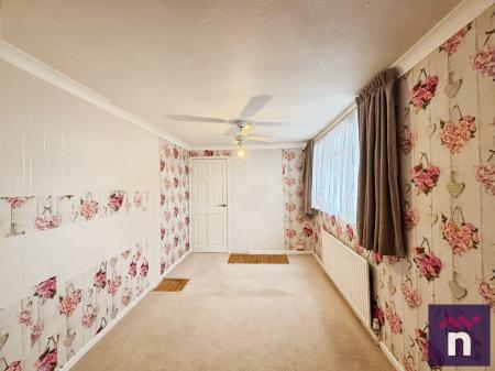 3 bedroom Semi-detached house for sale in Beech Grove, Warminster, BA12