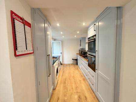 2 bedroom End of terrace house for sale in Boreham Road, Warminster, BA12