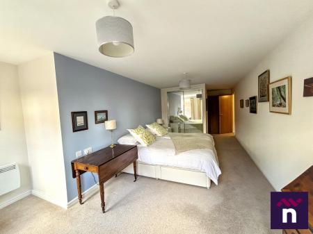 2 bedroom Flat for sale in Imber Court, Warminster, BA12