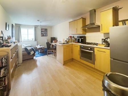 2 bedroom Flat for sale in Palomino Place, Westbury, BA13