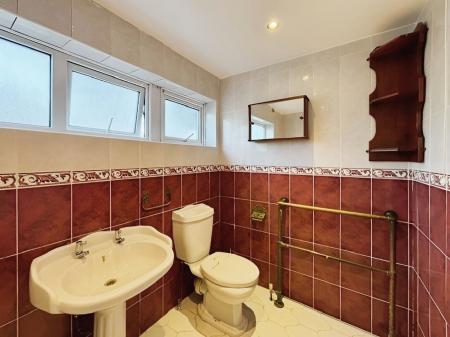 3 bedroom Terraced House for sale in St Georges Close, Warminster, BA12