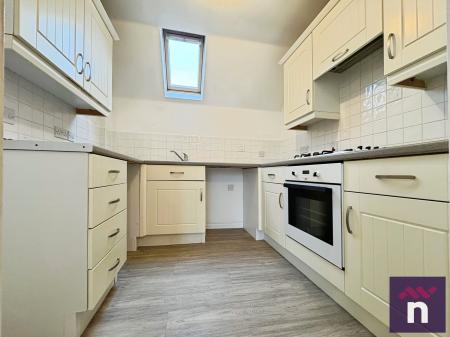 2 bedroom Coach House to let in Cavell Court, Trowbridge, BA14