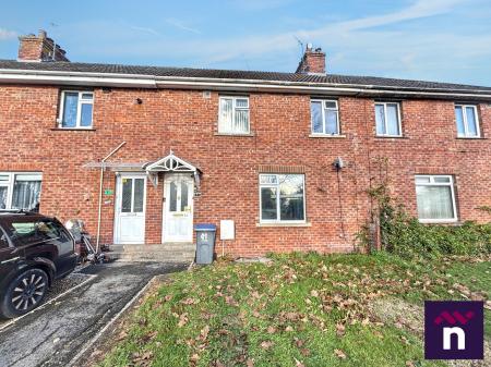 4 bedroom Terraced House for sale in Woodcock Road, Warminster, BA12