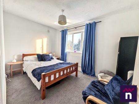 4 bedroom Detached house for sale in Canons Close, Warminster, BA12