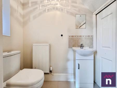 3 bedroom Detached house for sale in Hillbourne Close, Warminster, BA12