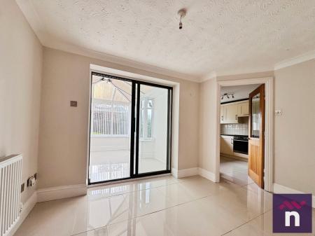 3 bedroom Detached house for sale in Hillbourne Close, Warminster, BA12