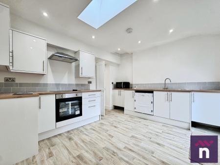 3 bedroom Terraced House for sale in Silver Street, Warminster, BA12