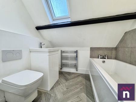 3 bedroom Terraced House for sale in Silver Street, Warminster, BA12