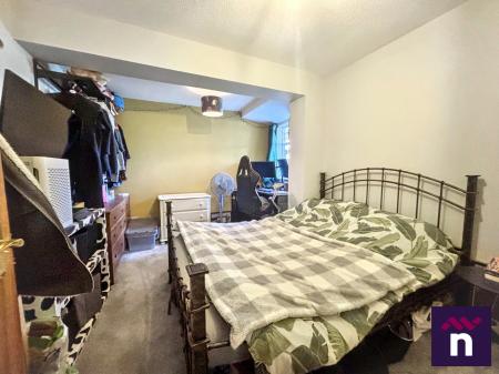 2 bedroom Bungalow for sale in Poulsen Close, Warminster, BA12