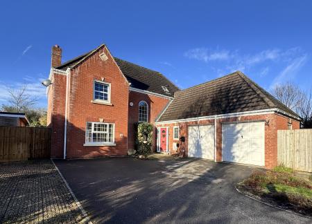 4 bedroom Detached house for sale in Hackney Way, Westbury, BA13