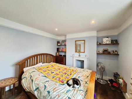 4 bedroom Town house for sale in Portway, Warminster, BA12