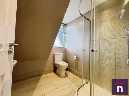 4 bedroom Semi-detached house to let in Copheap Lane, Warminster, BA12