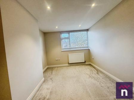 4 bedroom Semi-detached house to let in Copheap Lane, Warminster, BA12