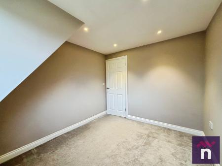 4 bedroom Semi-detached house to let in Copheap Lane, Warminster, BA12