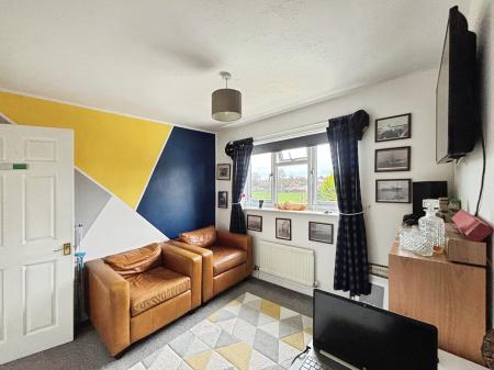 4 bedroom Detached house for sale in The Teasels, Warminster, BA12