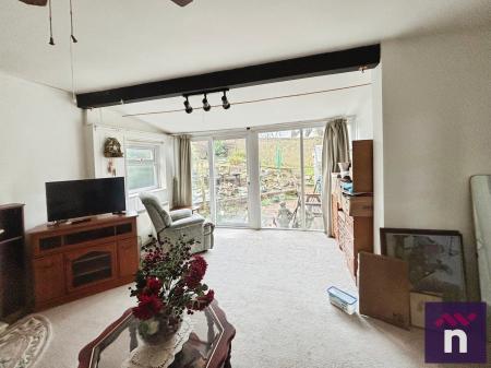 2 bedroom Terraced bungalow for sale in Sambourne Chase, Warminster, BA12