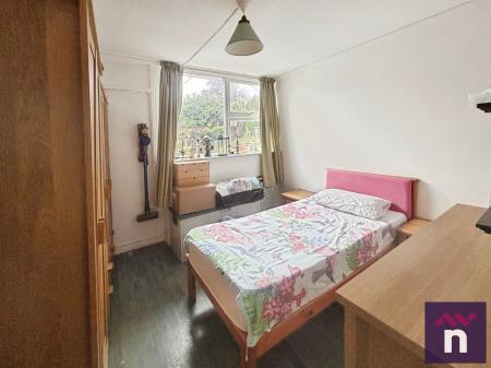 2 bedroom Terraced bungalow for sale in Sambourne Chase, Warminster, BA12