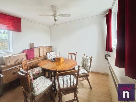 2 bedroom Terraced bungalow for sale in Sambourne Chase, Warminster, BA12