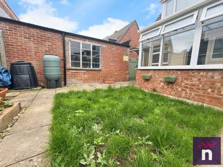 3 bedroom Semi-detached house for sale in Beech Grove, Warminster, BA12