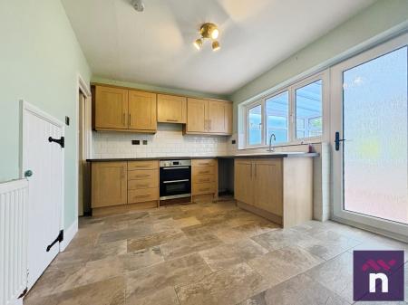 3 bedroom Semi-detached house for sale in Beech Grove, Warminster, BA12