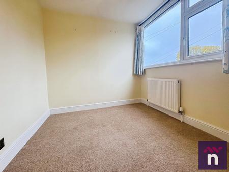 3 bedroom Semi-detached house for sale in Beech Grove, Warminster, BA12