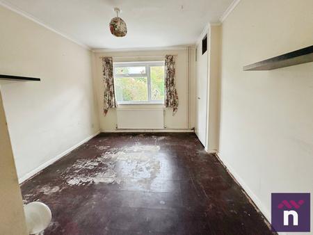 2 bedroom Bungalow for sale in Ebble Crescent, Warminster, BA12