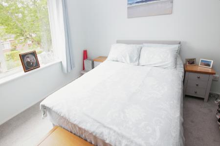 1 bedroom Flat for sale in Sambourne Gardens, Warminster, BA12