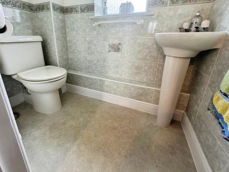 2 bedroom Detached house for sale in Plants Green, Warminster, BA12