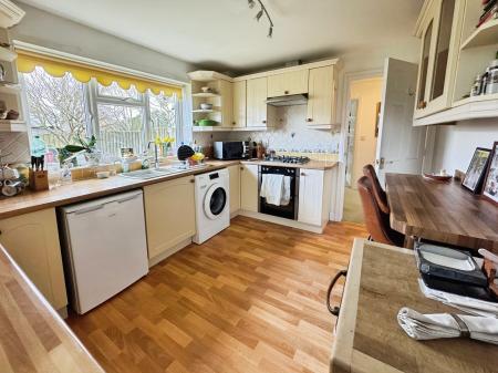 2 bedroom Detached house for sale in Plants Green, Warminster, BA12