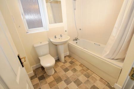 3 bedroom Semi-detached house to let in Swaledale Road, Warminster, BA12