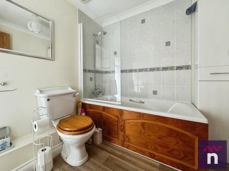 3 bedroom Link detached house for sale in Shepherds Forge, Warminster, BA12