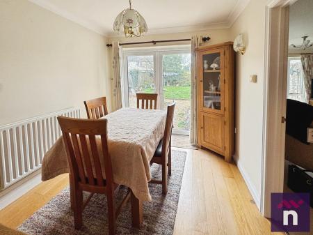 3 bedroom Link detached house for sale in Shepherds Forge, Warminster, BA12