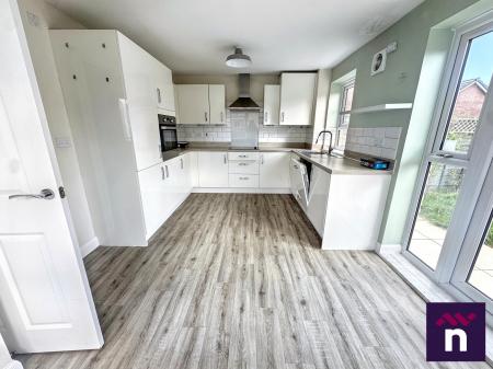 3 bedroom Detached house for sale in Mays Drive, Westbury, BA13