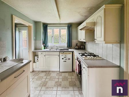 4 bedroom Detached house for sale in Hillbourne Close, Warminster, BA12